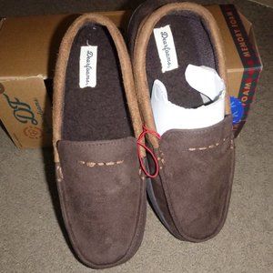 Mens DF by Dearfoams Microfiber Slippers Size Small 7-8 NWT Memory Foam